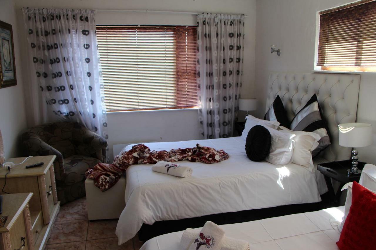 Turning Point Bed & Breakfast Fokváros Kültér fotó